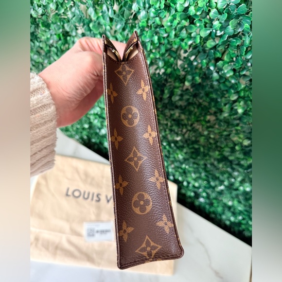 Louis Vuitton Brown Monogram Toiletry 26 Pouch - Picture 7 of 9